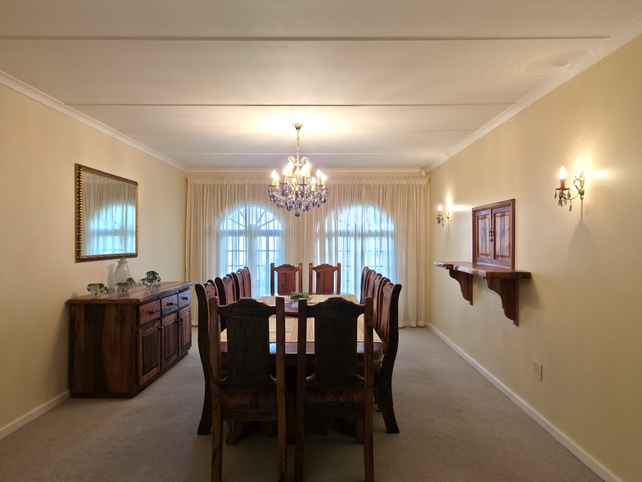 9 Bedroom Property for Sale in Noorsekloof Eastern Cape